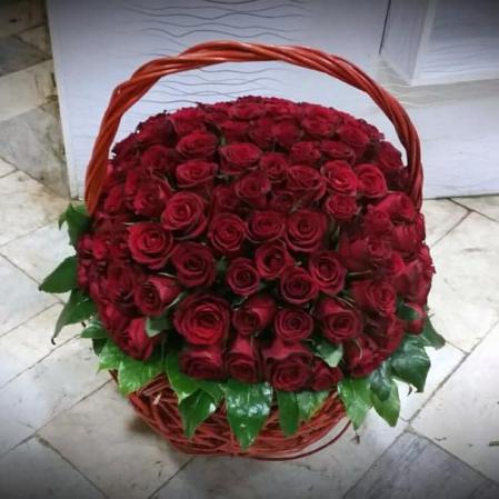 صادرات تابلو و سبد گل مصنوعی رز قرمز